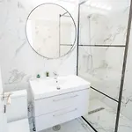 Apartamento Spacious Newly Renovated 2br With Balcony