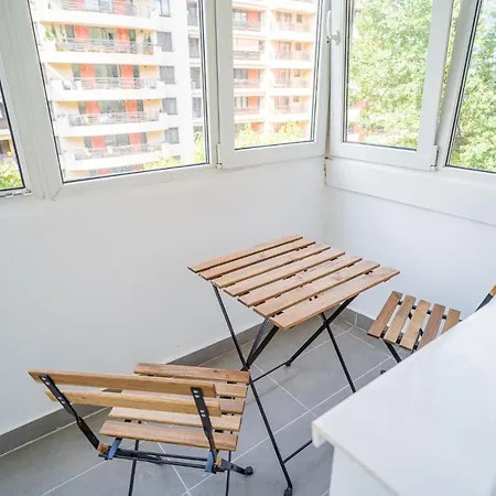 Apartamento Spacious Newly Renovated 2br With Balcony *