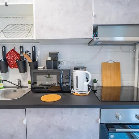 Apartamento Spacious Newly Renovated 2br With Balcony *