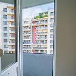 Spacious Newly Renovated 2br With Balcony 부쿠레슈티