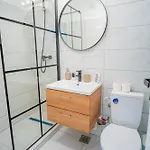 Spacious Newly Renovated 2br With Balcony * 부쿠레슈티